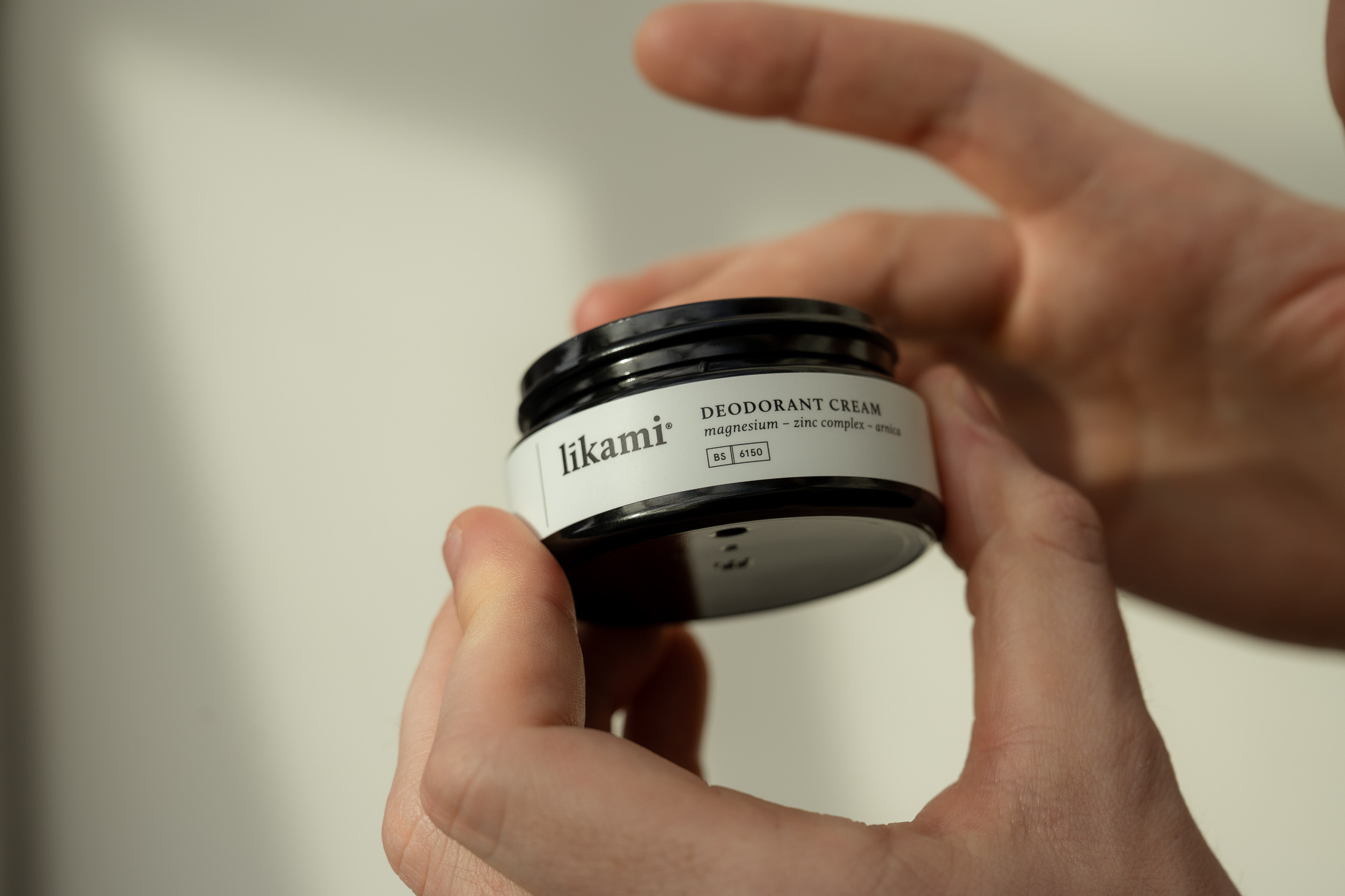 Deodorant Cream 4